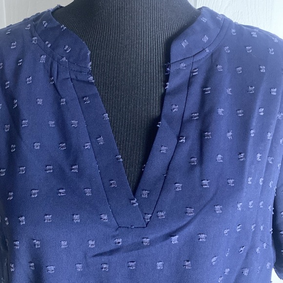 SHEIN Women’s Split Neck Navy Blue Textured Short Sleeve Blouse sz XL NWT - Picture 2 of 6